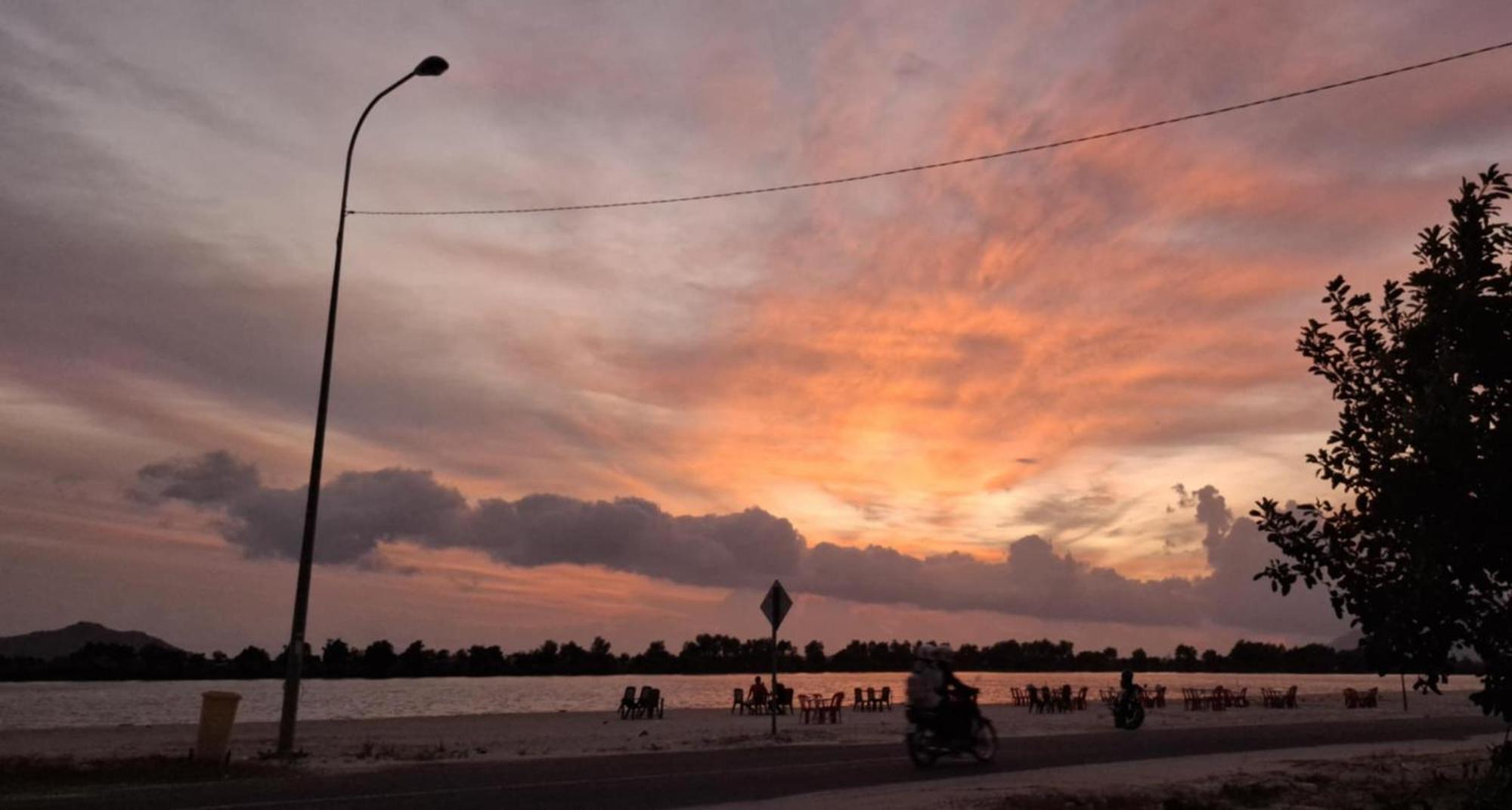 La Plage De Kampot By Lee & Hap Guest House Εξωτερικό φωτογραφία