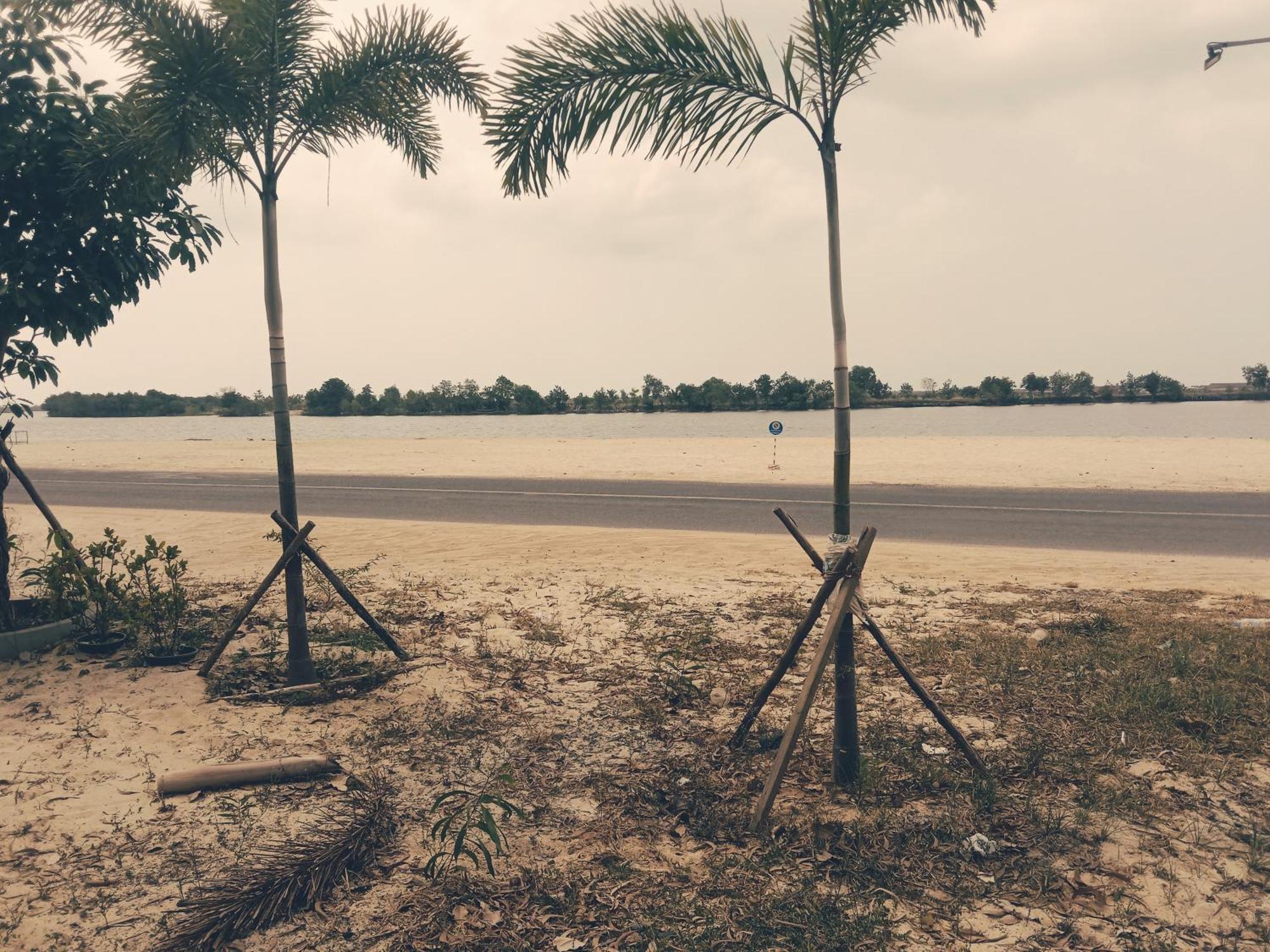 La Plage De Kampot By Lee & Hap Guest House Εξωτερικό φωτογραφία