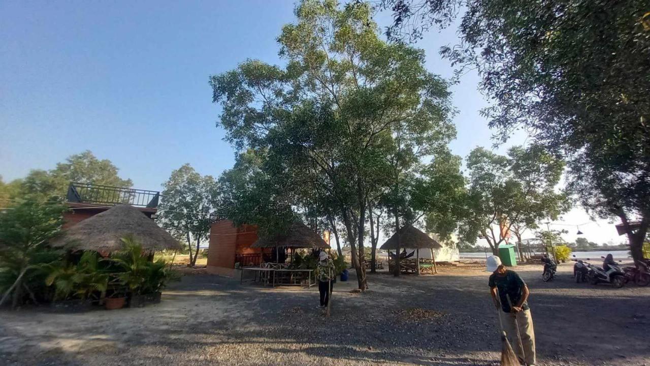 La Plage De Kampot By Lee & Hap Guest House Εξωτερικό φωτογραφία